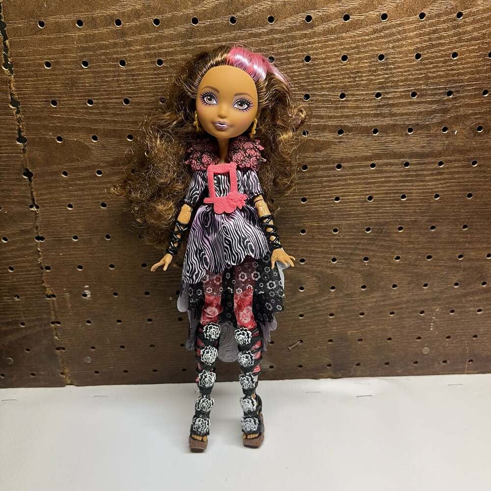 Ever After High Cedar Wood Spring Unsprung Doll